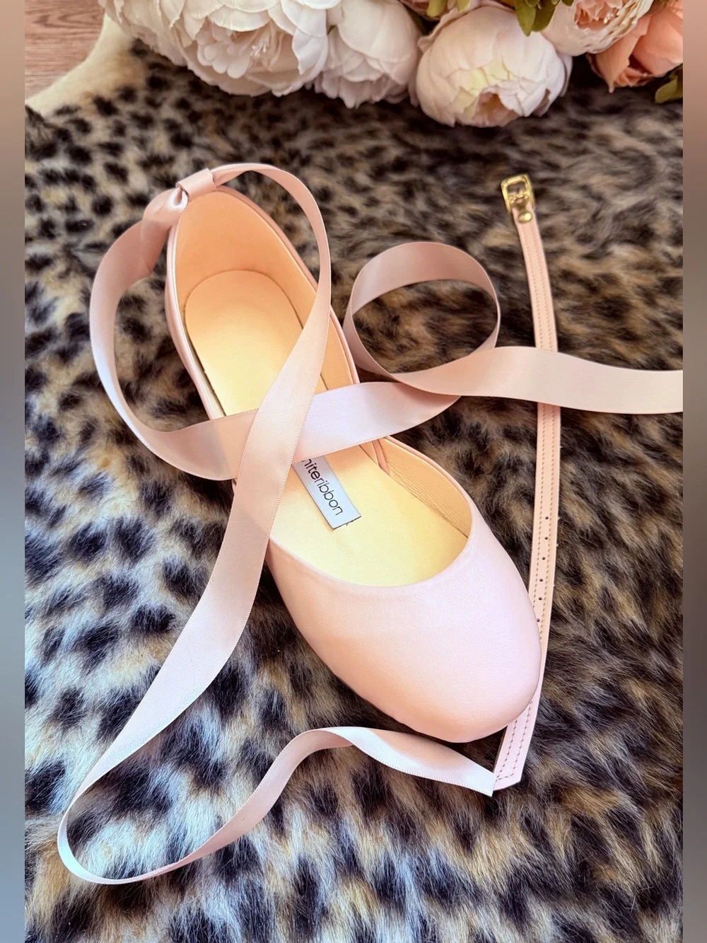 ♥️ The White Ribbon Ballet 🩰 flats with Satin Ribbon 39